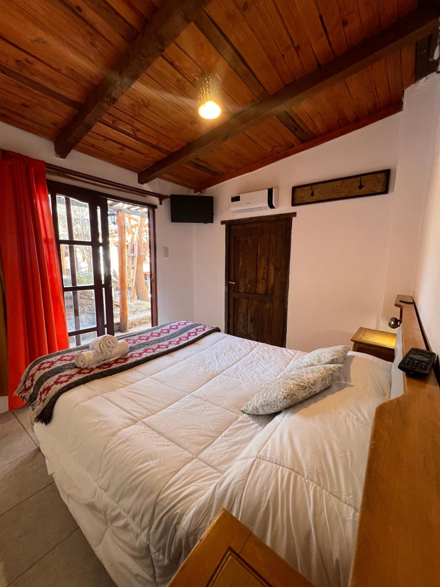 Hostal Tierra Andina Cafayate Exterior photo